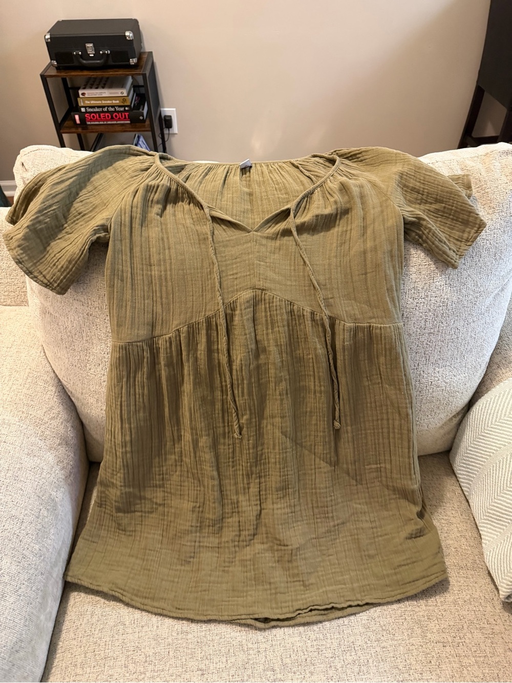 Old Navy olive green dress 
size S #oldnavy #pleated